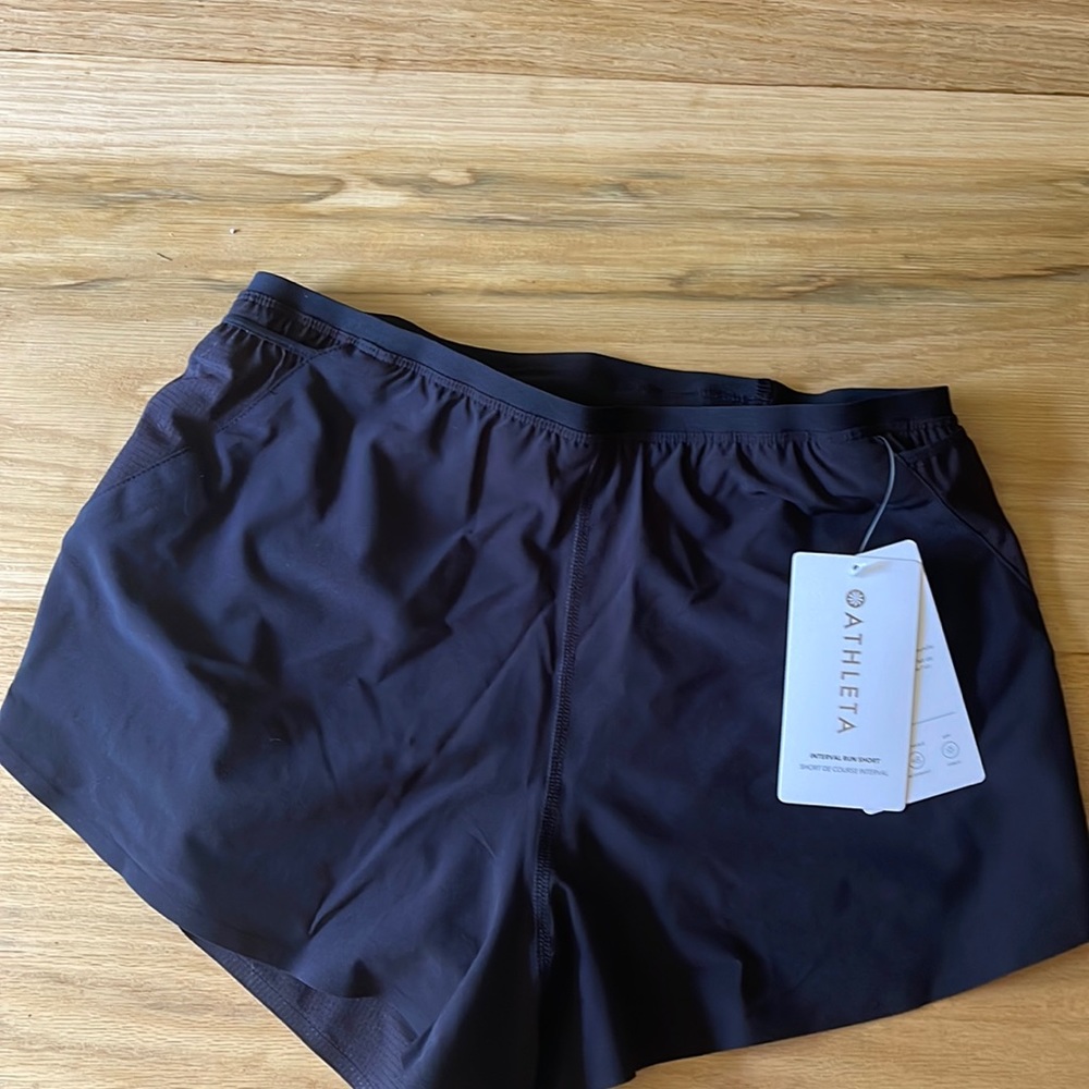 Athleta NWT interval run shorts S